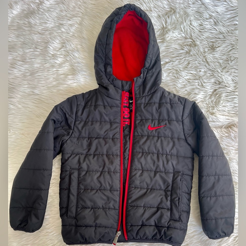 Jacket Nike, Toddler Boy, Size 3T (XS), Black and Red, Polyester, Good Condition